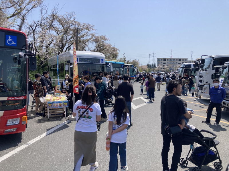 各社バス展示